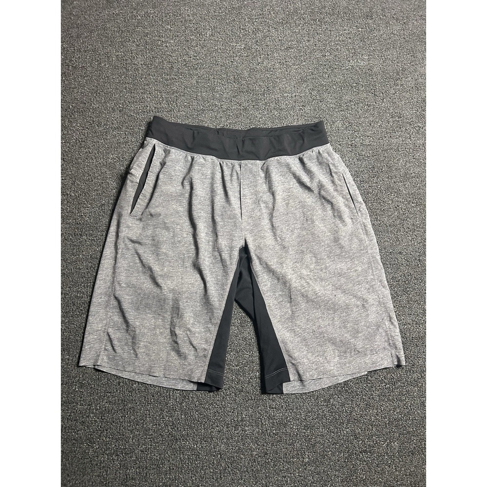 Lululemon T.H.E Linerless Training Shorts Gray Mens Large Athletic Gym Stretch